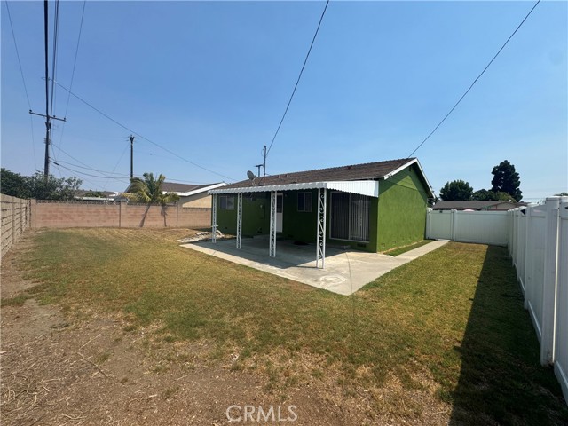 8841 Universe Avenue, Westminster CA: https://media.crmls.org/medias/2c3349c5-fa5a-4689-8b00-ea0948a3fc9d.jpg