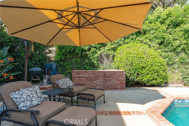 Detail Gallery Image 33 of 42 For 22963 Collins St, Woodland Hills,  CA 91367 - 5 Beds | 3 Baths