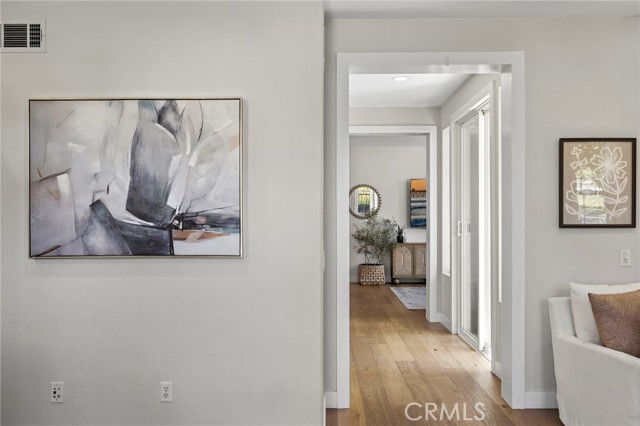 Detail Gallery Image 10 of 39 For 36 Tuberose St, Ladera Ranch,  CA 92694 - 3 Beds | 2/1 Baths