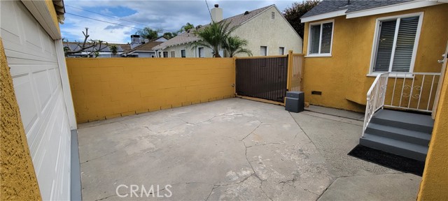 6052 Bellflower Boulevard, Lakewood, California 90713, 3 Bedrooms Bedrooms, ,2 BathroomsBathrooms,Single Family Residence,For Sale,Bellflower,RS24165293