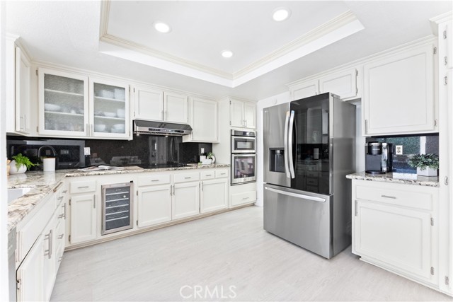 24652 Ashland Drive, Laguna Hills CA: https://media.crmls.org/medias/2c355cca-eb92-4c8b-a54b-b7ab209dcbc4.jpg