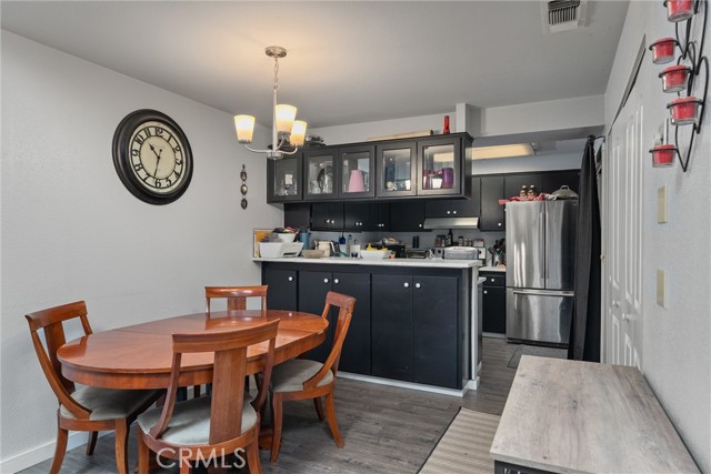 Detail Gallery Image 30 of 48 For 465 Waterford Dr, Chico,  CA 95973 - 5 Beds | 3 Baths