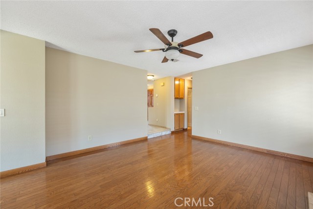 5795 Blackbird Lane, La Verne CA: https://media.crmls.org/medias/2c35baeb-f987-46bb-a9c1-ec66095b8c77.jpg