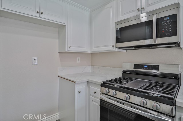 Detail Gallery Image 9 of 32 For 768 La Tierra St #I201,  Corona,  CA 92879 - 2 Beds | 2 Baths