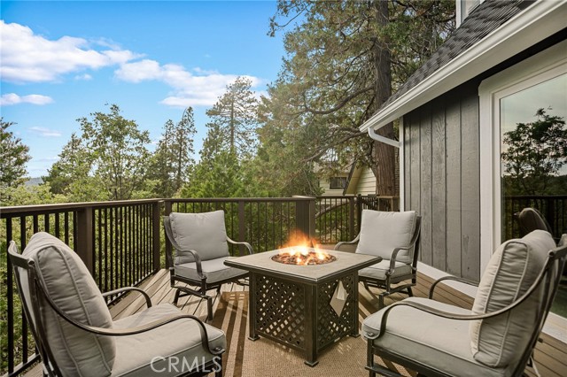 Detail Gallery Image 9 of 41 For 386 Rainier Rd, Lake Arrowhead,  CA 92352 - 4 Beds | 3/1 Baths