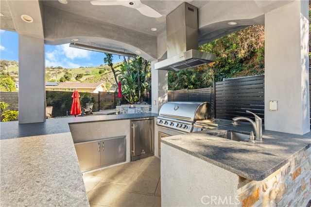 Detail Gallery Image 28 of 34 For 8674 Vine Valley, Sun Valley,  CA 91352 - 3 Beds | 2 Baths