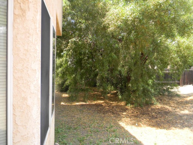 21484 Dickinson Road, Moreno Valley CA: https://media.crmls.org/medias/2c3738ce-3c9e-4548-a8bb-be736aaf102c.jpg