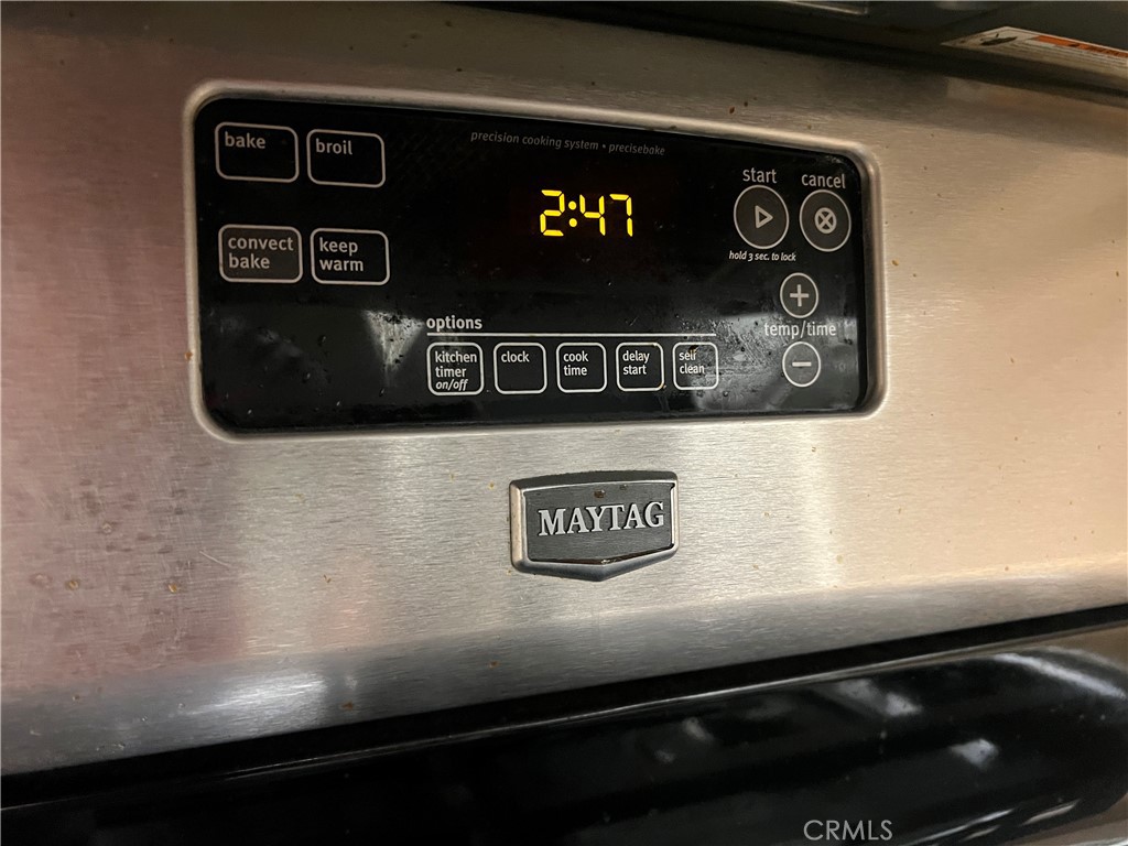 https://media.crmls.org/medias/2c37b2ed-7833-4aad-b1e9-f0a5bc78b7e1.jpg?preset=X-Large