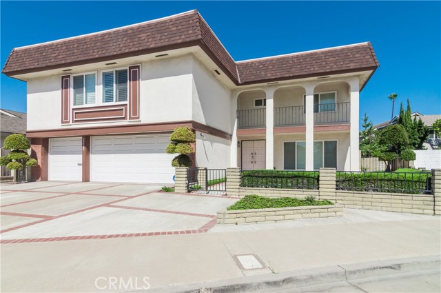 15562 Wild Cherry Circle, Huntington Beach CA: https://media.crmls.org/medias/2c37c761-73e1-43ff-82ad-f4d6d84ecd40.jpg