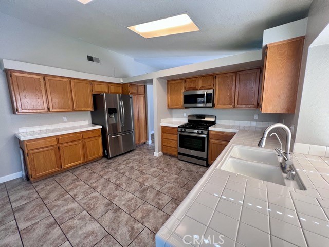 Detail Gallery Image 10 of 38 For 39879 Osprey Rd, Murrieta,  CA 92562 - 3 Beds | 2 Baths