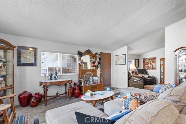 1701 Los Osos Valley Road, Los Osos CA: https://media.crmls.org/medias/2c38500f-75d6-490d-91f0-a9b3940df2b8.jpg