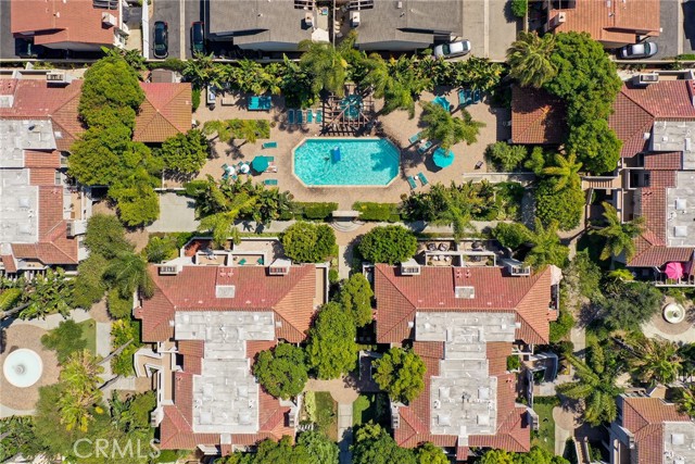4752 Tiara Drive, Huntington Beach CA: https://media.crmls.org/medias/2c38581a-bc2e-4af4-b59d-80b7188ce0c6.jpg