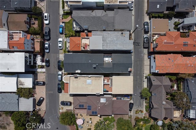 469 30th Street, Manhattan Beach, California 90266, 4 Bedrooms Bedrooms, ,3 BathroomsBathrooms,Residential,Sold,30th,SB22109481