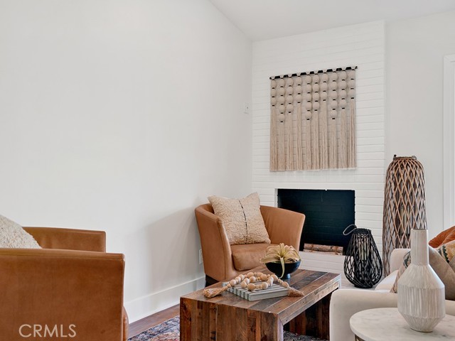 Detail Gallery Image 9 of 38 For 2622 Park Dr, Santa Ana,  CA 92707 - 4 Beds | 2 Baths