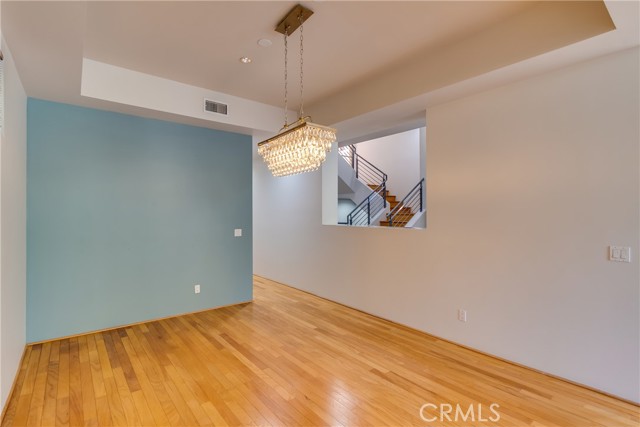 143 Union Jack Mall, Marina del Rey CA: https://media.crmls.org/medias/2c3ca4ba-ba1c-4ebd-b192-584d19a0ac95.jpg