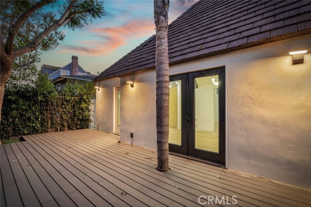 Detail Gallery Image 17 of 72 For 1145 S Longwood, Los Angeles,  CA 90019 - 4 Beds | 3 Baths