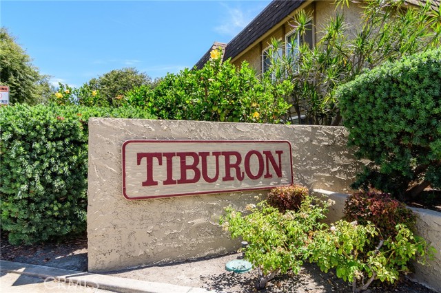 Detail Gallery Image 2 of 30 For 18237 Solano River Ct, Fountain Valley,  CA 92708 - 2 Beds | 2 Baths