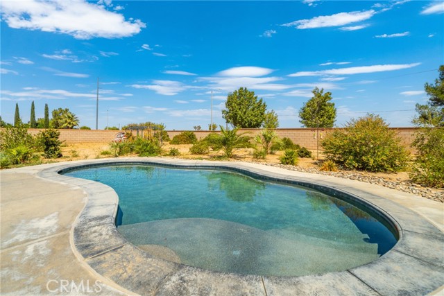 43246 Palm Lane, Lancaster CA: https://media.crmls.org/medias/2c3e0d22-bae9-4f90-a3ba-0eb18c9edde2.jpg