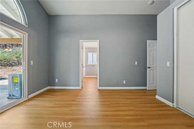 24318 Via Las Junitas, Murrieta CA: https://media.crmls.org/medias/2c3e3cf6-89b0-4edc-8553-a4531ec52b4f.jpg