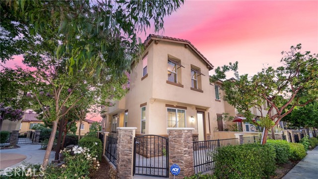 8022 Cresta Bella Road, Rancho Cucamonga CA: https://media.crmls.org/medias/2c3f016a-8958-4cca-b6c8-11f28c7c26f7.jpg