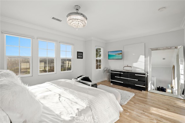 9 Durham Court, Laguna Niguel CA: https://media.crmls.org/medias/2c3f277b-b8ec-4f14-80a3-432d0da4bb68.jpg