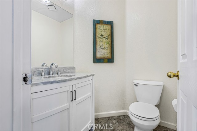 Detail Gallery Image 18 of 34 For 15232 Golden Sands St, Lake Elsinore,  CA 92530 - 4 Beds | 2/1 Baths