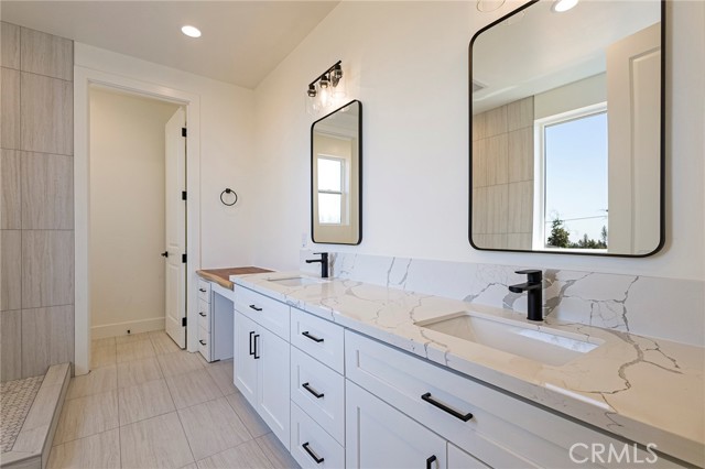 Detail Gallery Image 18 of 28 For 1890 Arrowhead Dr, Paradise,  CA 95969 - 3 Beds | 2 Baths