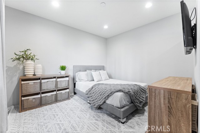 Detail Gallery Image 35 of 39 For 200 Friar Pl, Fullerton,  CA 92835 - 4 Beds | 3 Baths