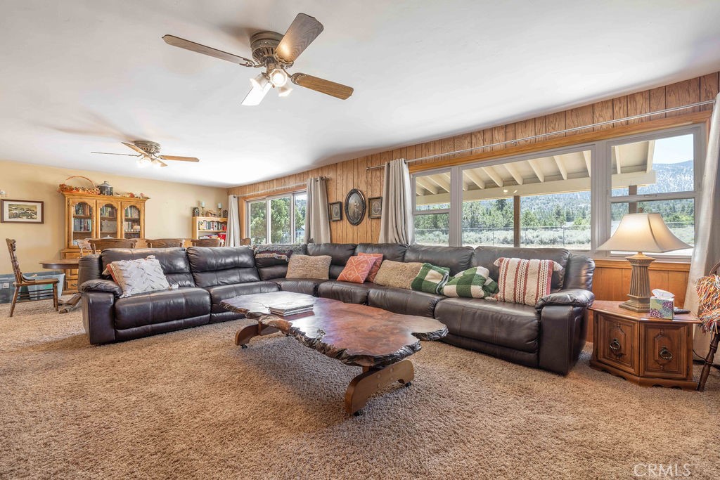 https://media.crmls.org/medias/2c41253a-6302-4ada-8125-6546fd638f37.jpg?preset=X-Large