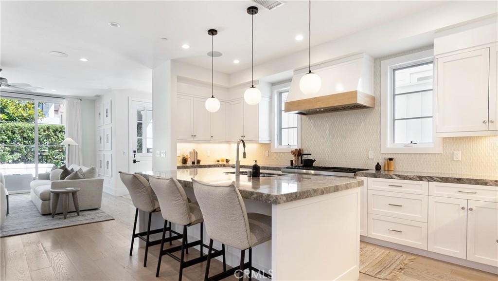 2c42a555 A4be 416d 9623 4136eee564a1