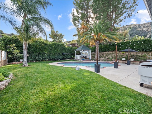 Detail Gallery Image 22 of 27 For 28316 Royal Dr, Castaic,  CA 91384 - 3 Beds | 2/1 Baths