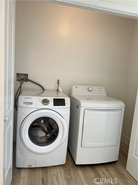8129 Radford Avenue, North Hollywood CA: https://media.crmls.org/medias/2c42d237-1baa-493f-bd63-fb3218711c42.jpg