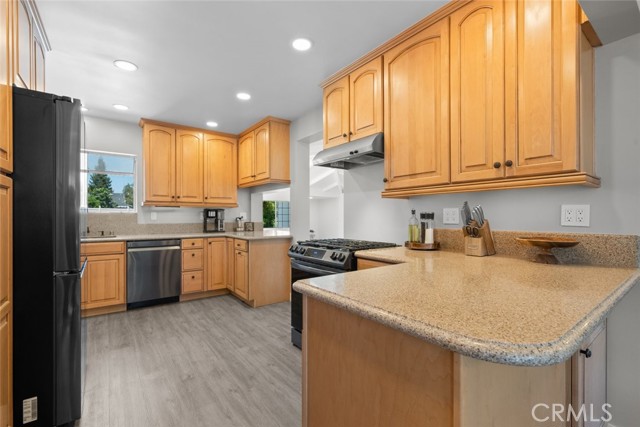 17441 Rayen Street, Sherwood Forest CA: https://media.crmls.org/medias/2c42f36f-bba7-4bbd-9618-d3c6ae64d37e.jpg