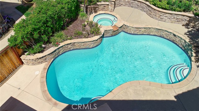 12 Coastal Oak Lane, Coto de Caza CA: https://media.crmls.org/medias/2c438305-8fd7-4cf5-bdbe-fbe41149992c.jpg