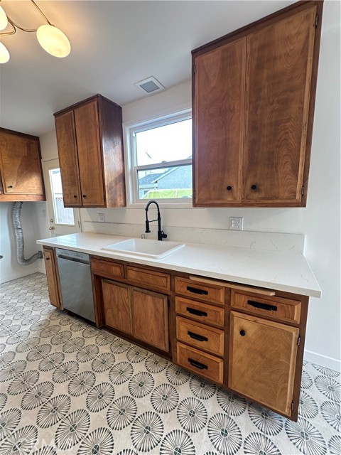 Detail Gallery Image 13 of 16 For 11818 Graystone Ave, Norwalk,  CA 90650 - 3 Beds | 1 Baths