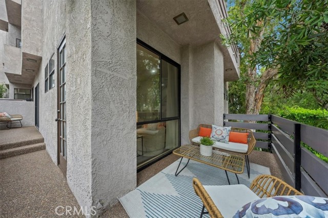 1814 Thayer Avenue, Los Angeles CA: https://media.crmls.org/medias/2c441bdd-b78d-4bcf-b7ef-1ce6b2e5392e.jpg