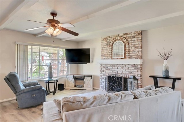 1986 14th Street, Olivehurst CA: https://media.crmls.org/medias/2c4471f3-bdce-4ca6-87e7-8d046760b478.jpg