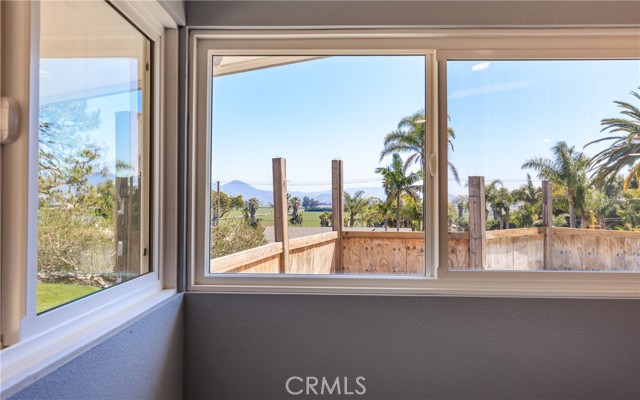 Detail Gallery Image 5 of 30 For 341 Grandview Cir, Camarillo,  CA 93010 - 2 Beds | 1 Baths