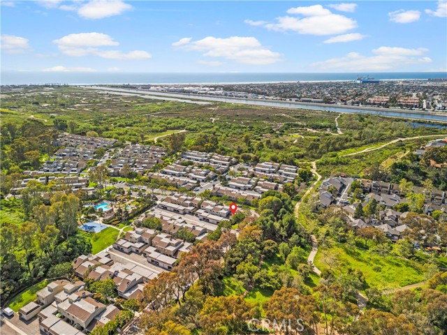 Detail Gallery Image 34 of 35 For 21 Summerwalk Ct, Newport Beach,  CA 92663 - 2 Beds | 2 Baths