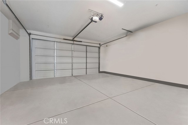 Detail Gallery Image 16 of 25 For 15971 Aventurine Ln, Chino,  CA 91708 - 3 Beds | 2/1 Baths