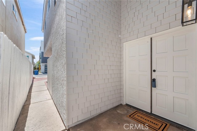 920 Loma Drive, Hermosa Beach, California 90254, 3 Bedrooms Bedrooms, ,2 BathroomsBathrooms,Residential,Sold,Loma,SB24127387