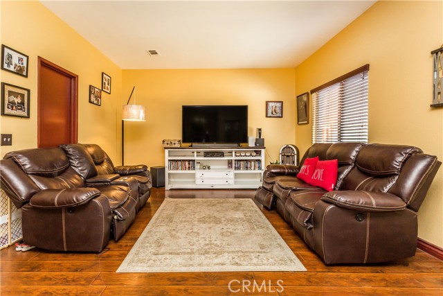 Image 6 of 24 For 3520 Murray Hill Way