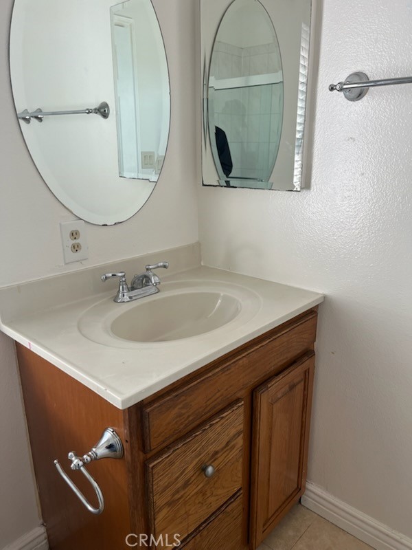 Detail Gallery Image 21 of 25 For 306 Lampman Way, Placentia,  CA 92870 - 4 Beds | 4 Baths