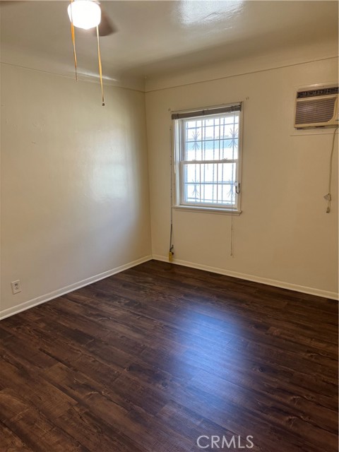 Detail Gallery Image 20 of 27 For 14708 S Frailey Ave, Compton,  CA 90221 - 4 Beds | 2 Baths
