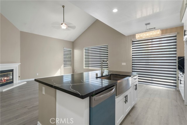 Detail Gallery Image 11 of 35 For 13763 Canyon Crest Way, Corona,  CA 92880 - 4 Beds | 2 Baths