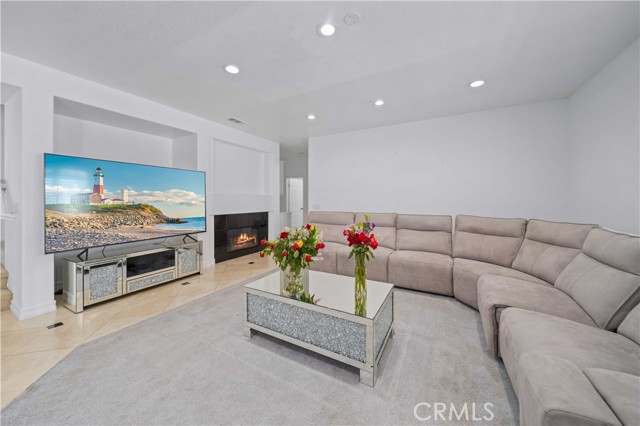 Detail Gallery Image 6 of 23 For 7501 W Avenue L11, Lancaster,  CA 93536 - 5 Beds | 3 Baths