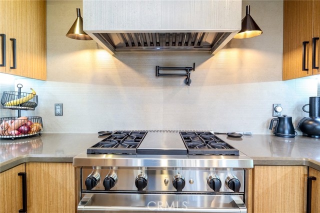 Detail Gallery Image 20 of 52 For 11810 Babbitt, Granada Hills,  CA 91344 - 4 Beds | 4 Baths