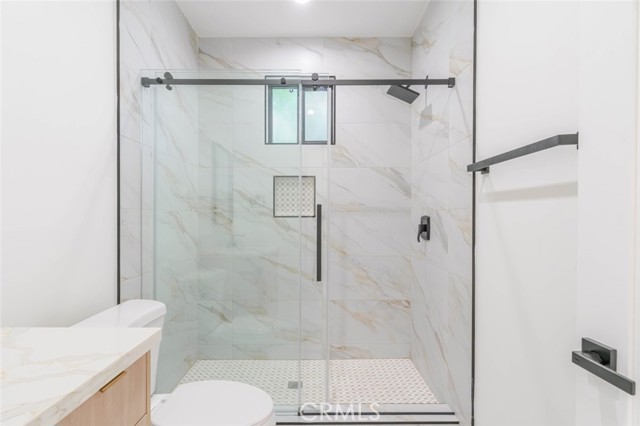 Detail Gallery Image 14 of 21 For 6217 Sylvia Ave, Tarzana,  CA 91335 - 3 Beds | 2 Baths