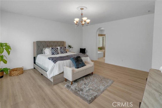 33736 Emerald Creek Court, Temecula CA: https://media.crmls.org/medias/2c48c3f4-6bc5-483b-998e-db9e72caa8c9.jpg
