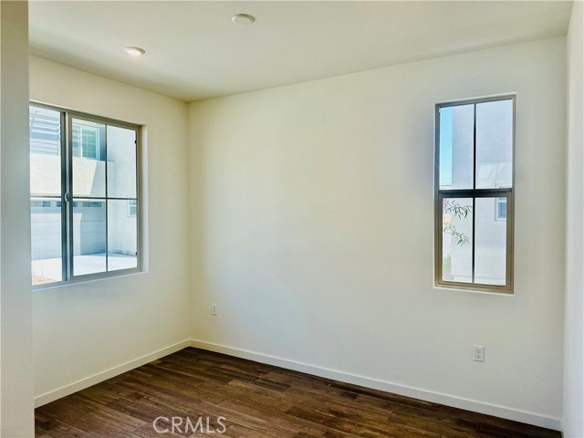 Detail Gallery Image 2 of 32 For 3210 S Jasper Paseo, Ontario,  CA 91761 - 3 Beds | 2/1 Baths